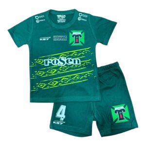 Conjunto Bebé. Short+ Polera o Body Club de Deportes Temuco